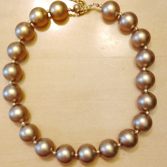 Big gold balls acrylic necklace - Picture 8 of 8